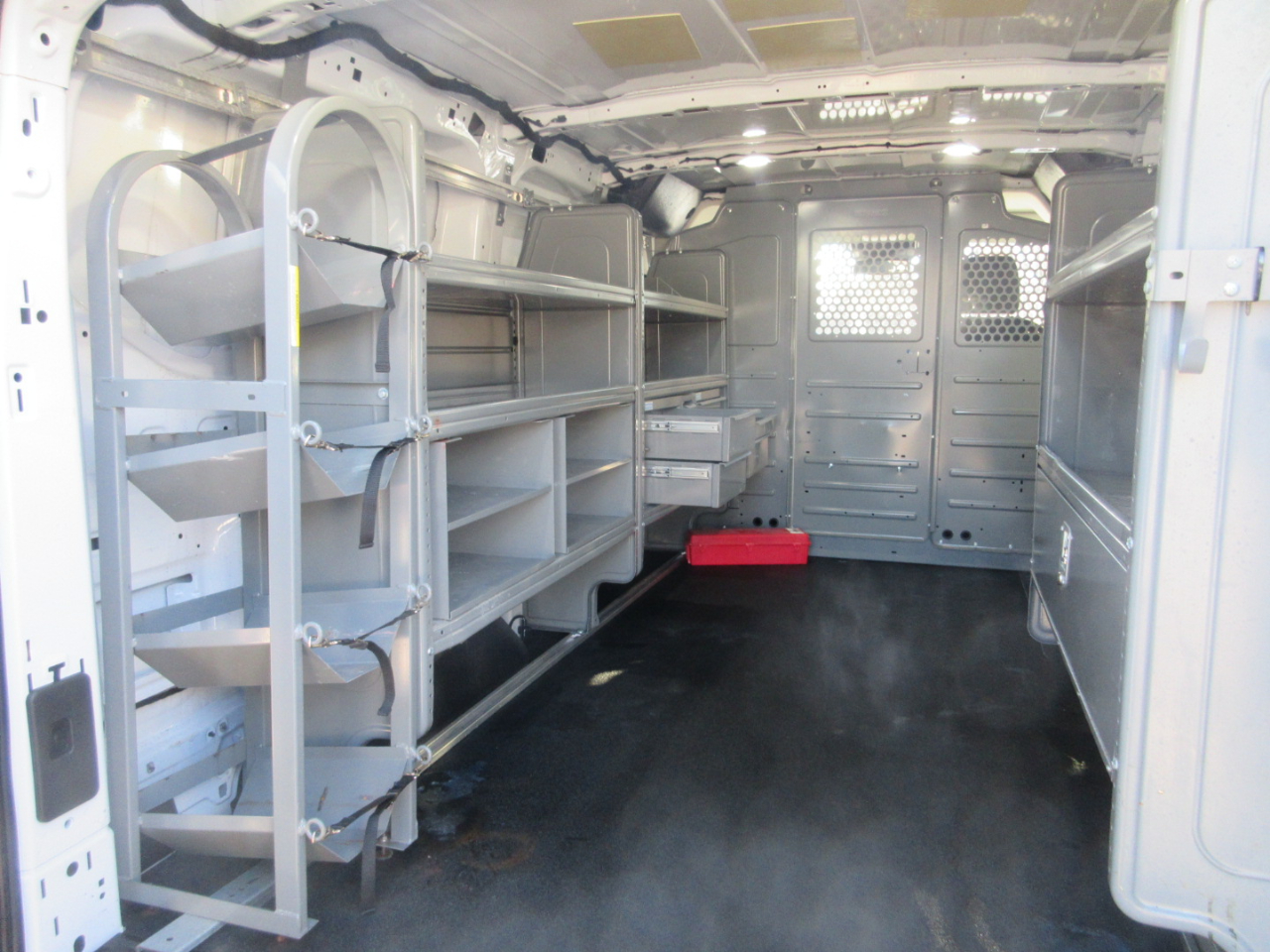 Ford Transit 150 Van Low Roof 60/40 Pass. 130-in. WB 2019