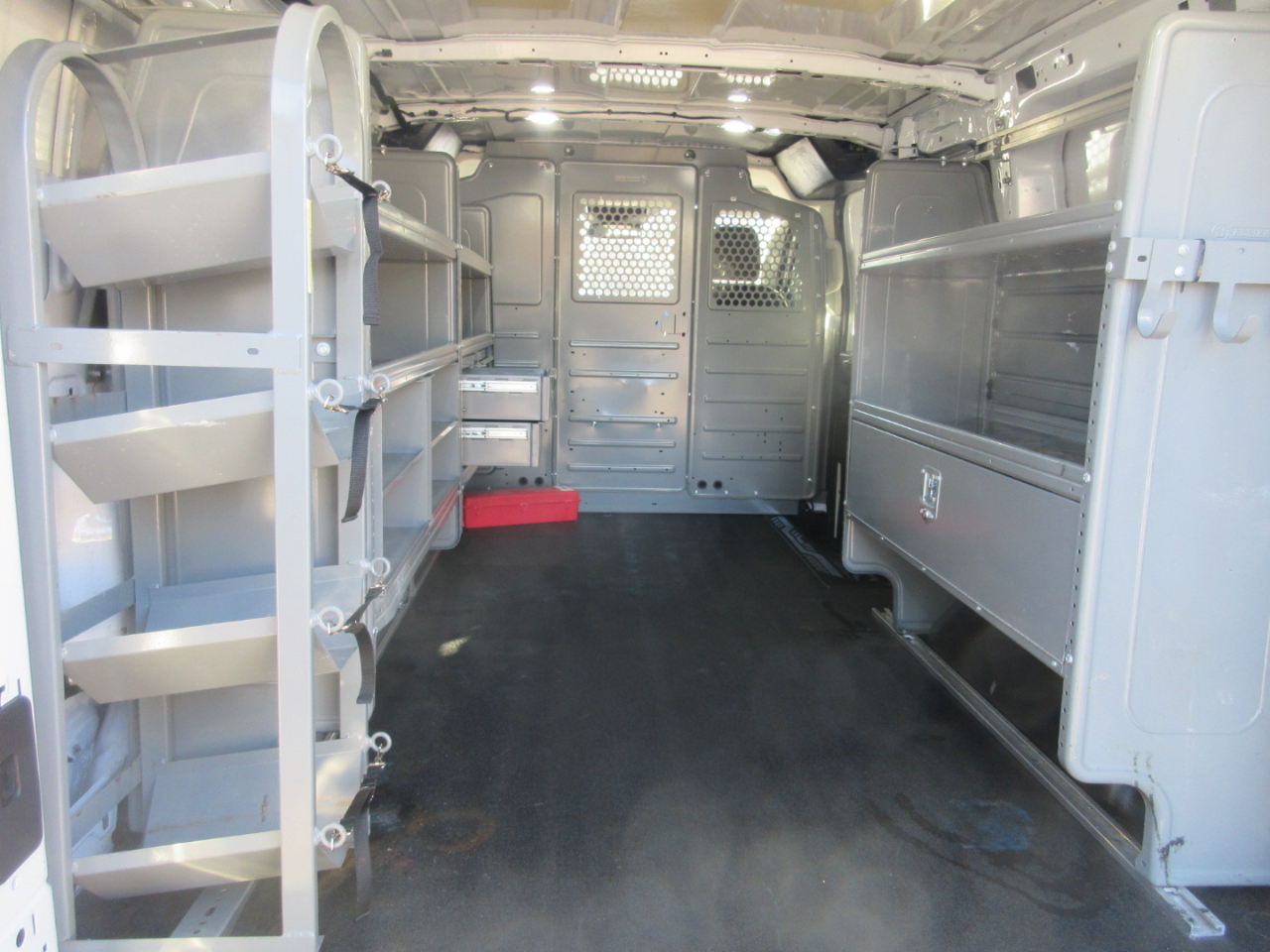 Ford Transit 150 Van Low Roof 60/40 Pass. 130-in. WB 2019