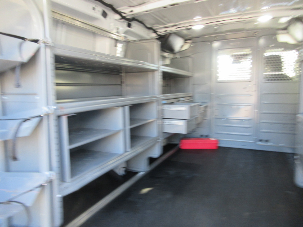 Ford Transit 150 Van Low Roof 60/40 Pass. 130-in. WB 2019