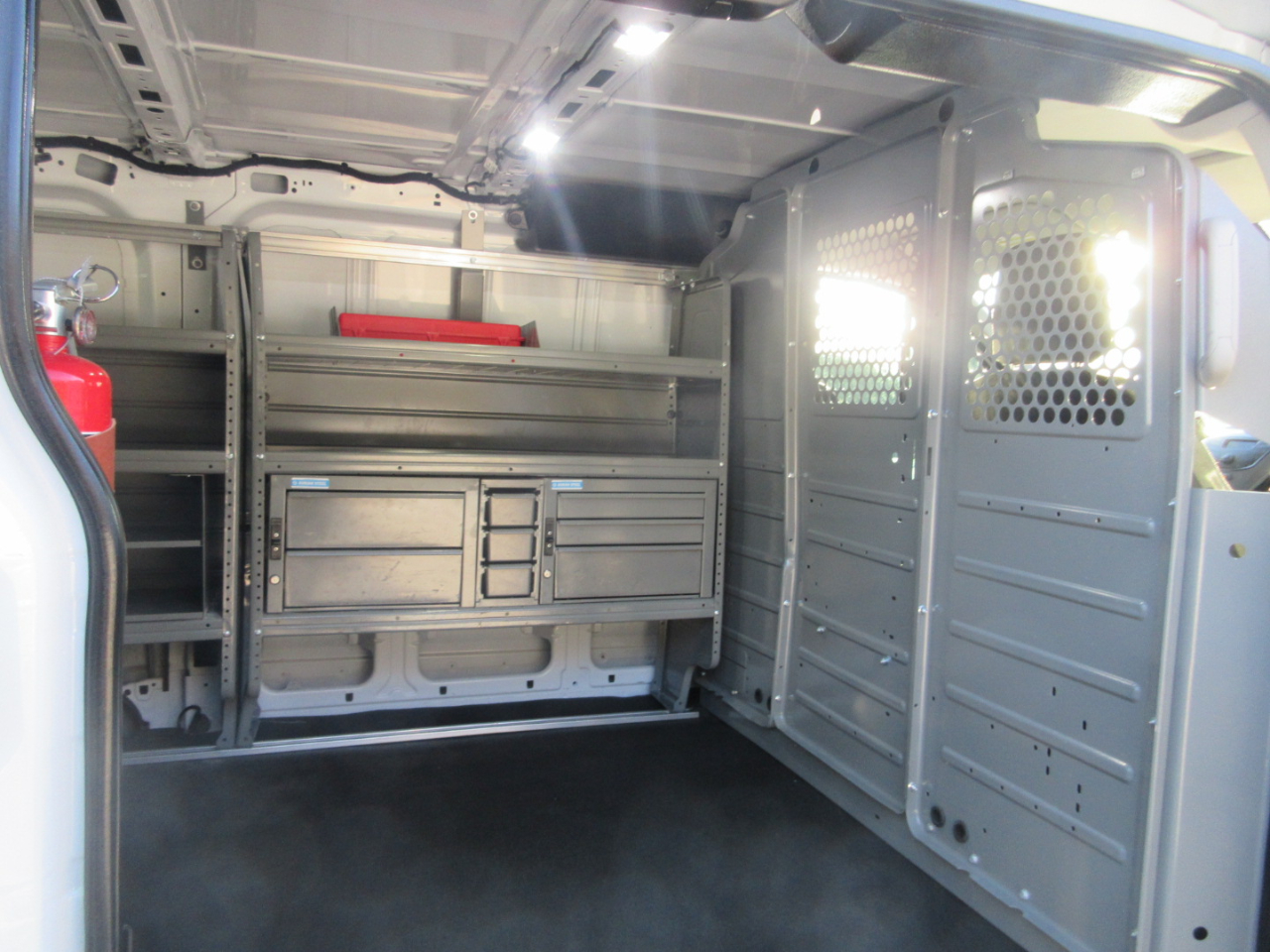 Ford Transit 150 Van Low Roof 60/40 Pass. 130-in. WB 2019