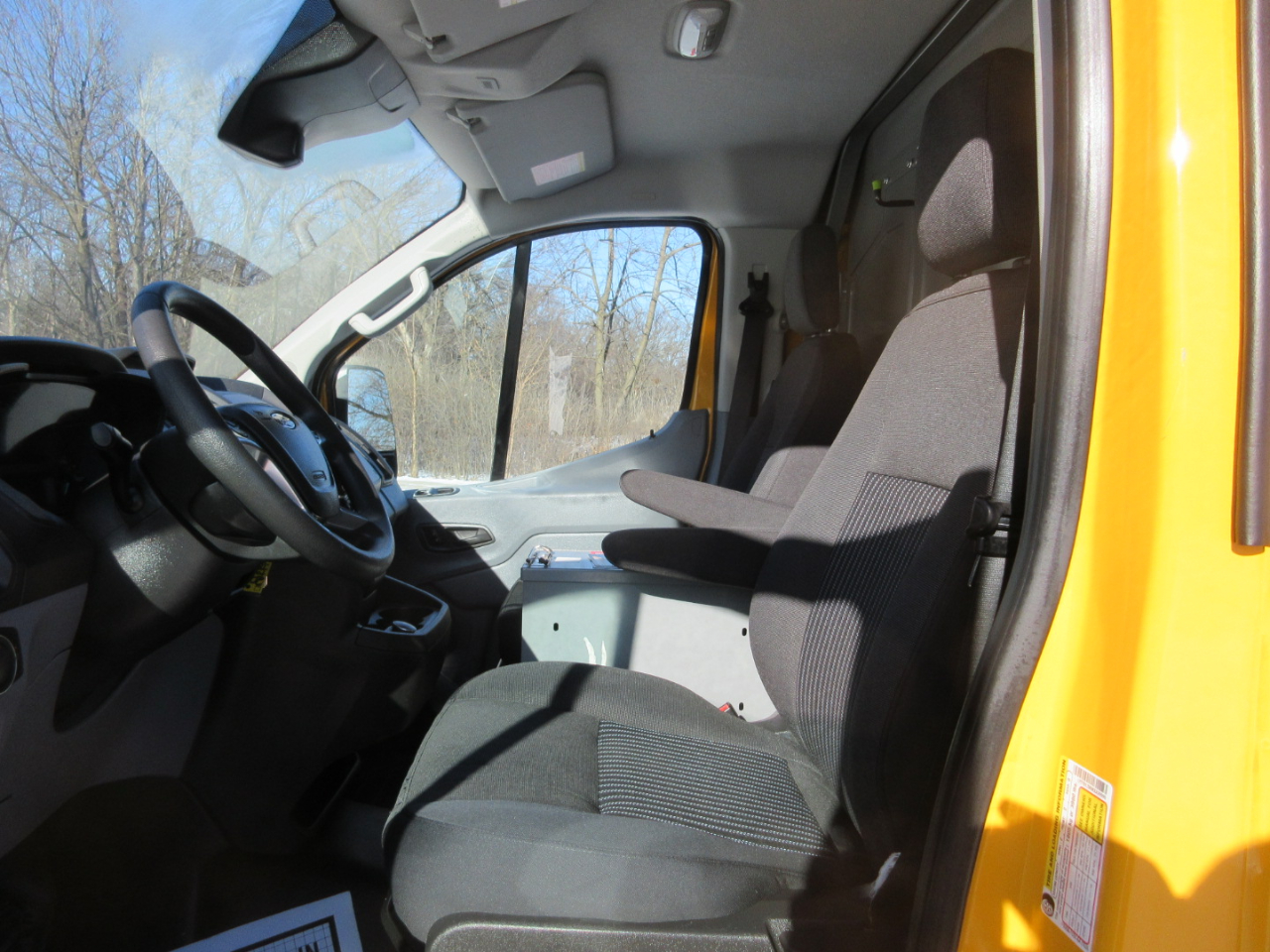 Ford Transit 250 Van Low Roof 60/40 Pass.130-in. WB 2019