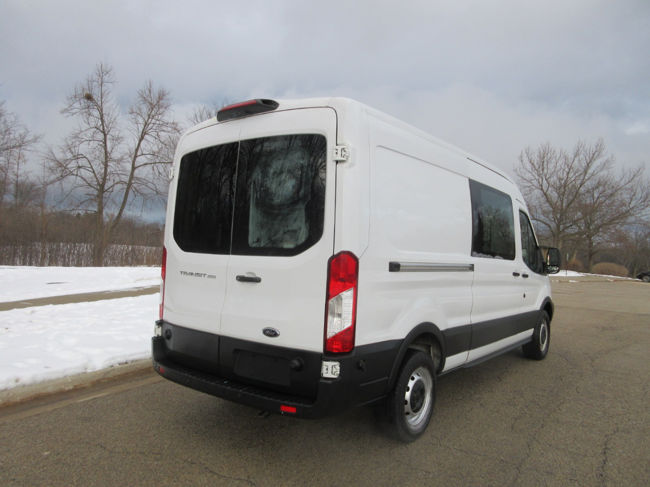 Ford Transit 250 Van Med. Roof w/Sliding Pass. 148-in. WB 2019