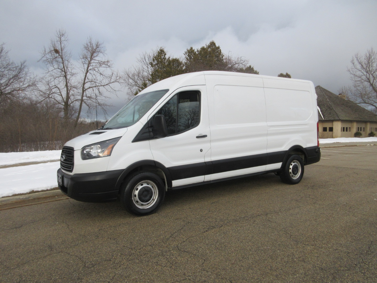 Ford Transit 250 Van Med. Roof w/Sliding Pass. 148-in. WB 2019