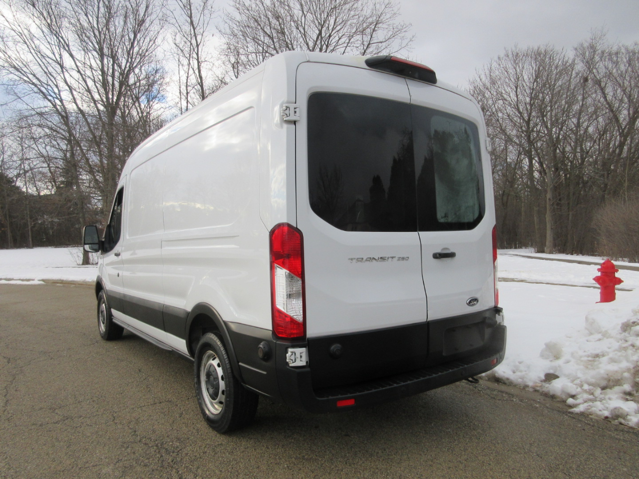 Ford Transit 250 Van Med. Roof w/Sliding Pass. 148-in. WB 2019
