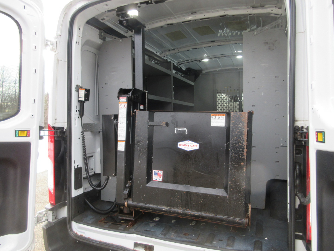 Ford Transit 250 Van Med. Roof w/Sliding Pass. 148-in. WB 2019