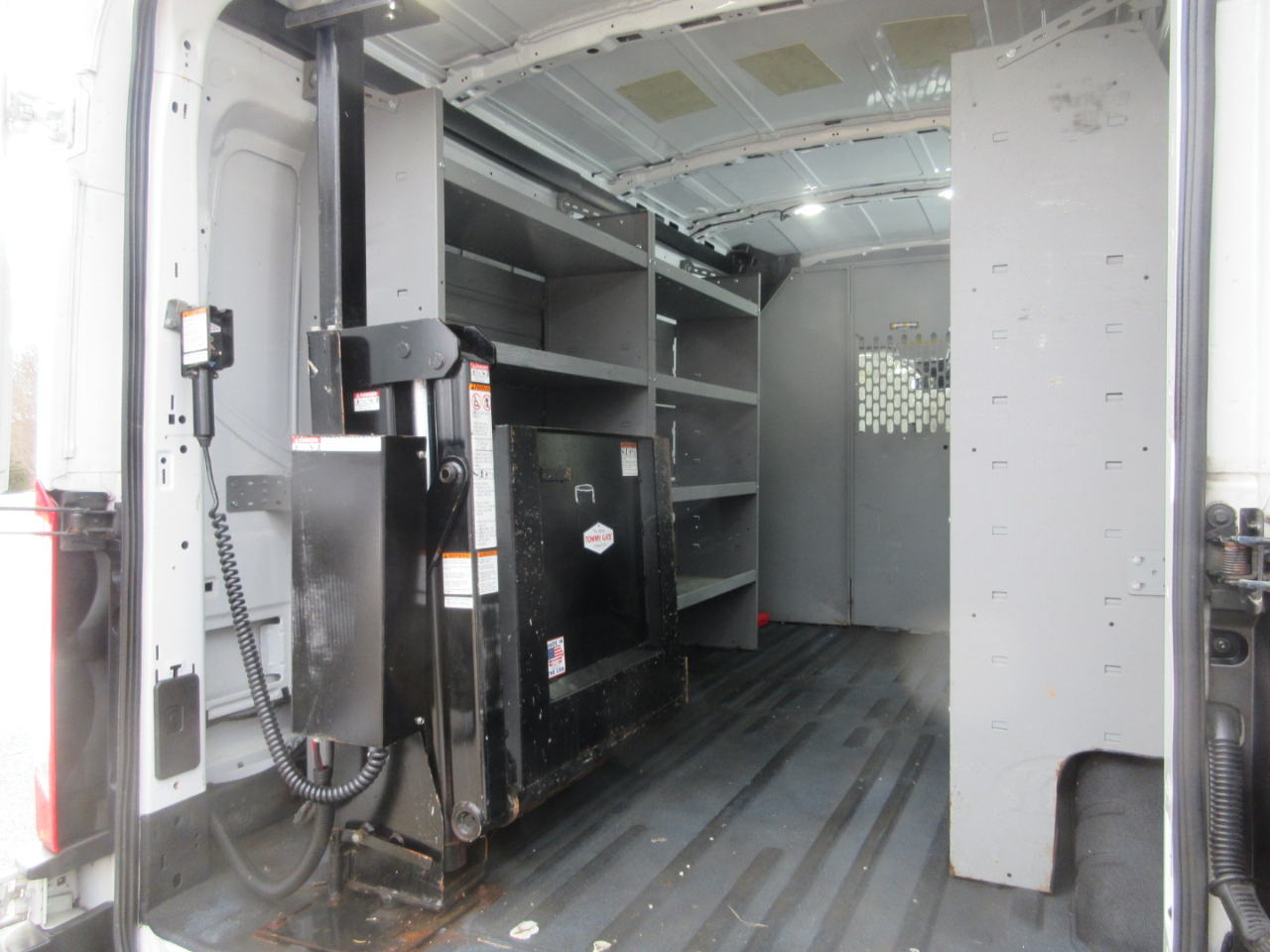 Ford Transit 250 Van Med. Roof w/Sliding Pass. 148-in. WB 2019