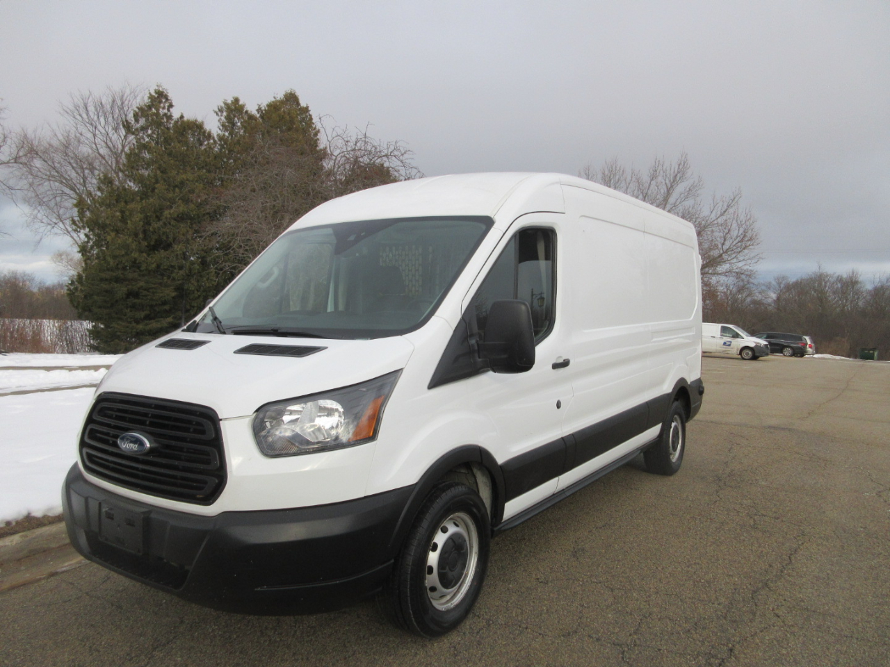 Ford Transit 250 Van Med. Roof w/Sliding Pass. 148-in. WB 2019