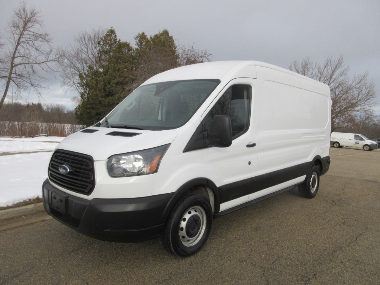 Ford Transit 250 Van Med. Roof w/Sliding Pass. 148-in. WB 2019