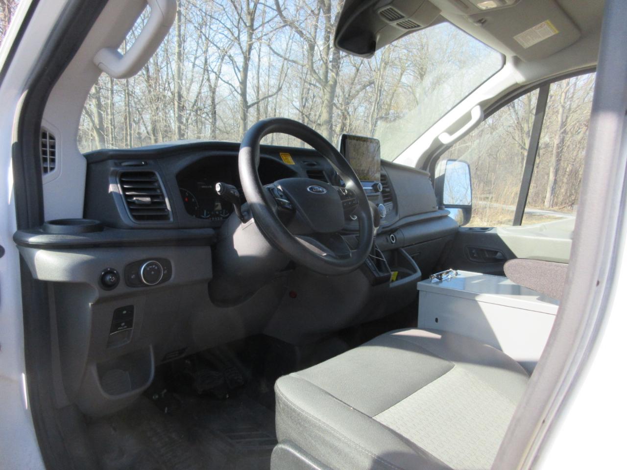 Ford Transit 150 Van Low Roof w/Sliding Pass. 148-in. WB 2021