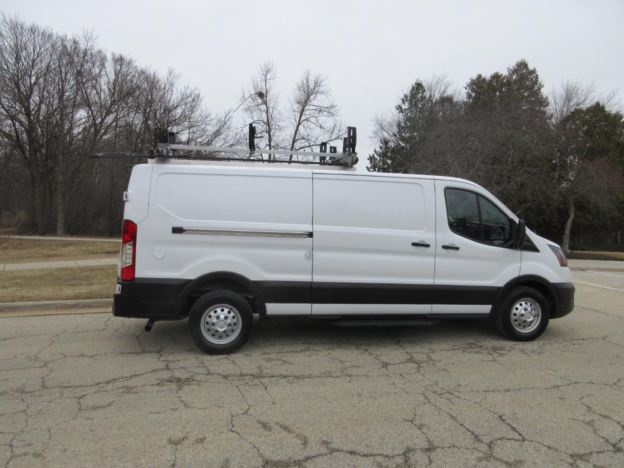 Ford Transit 150 Van Low Roof w/Sliding Pass. 148-in. WB 2021