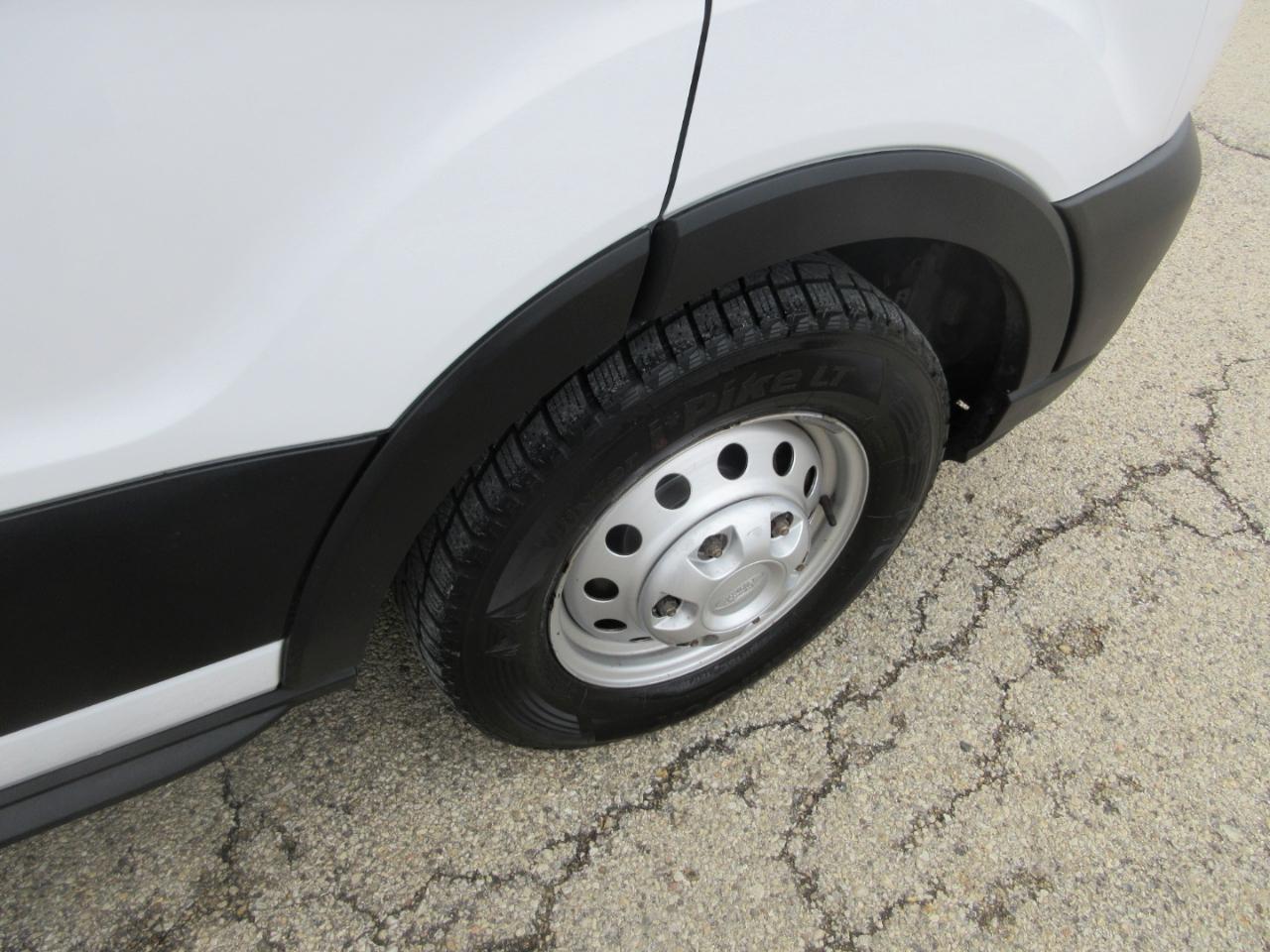 Ford Transit 150 Van Low Roof w/Sliding Pass. 148-in. WB 2021