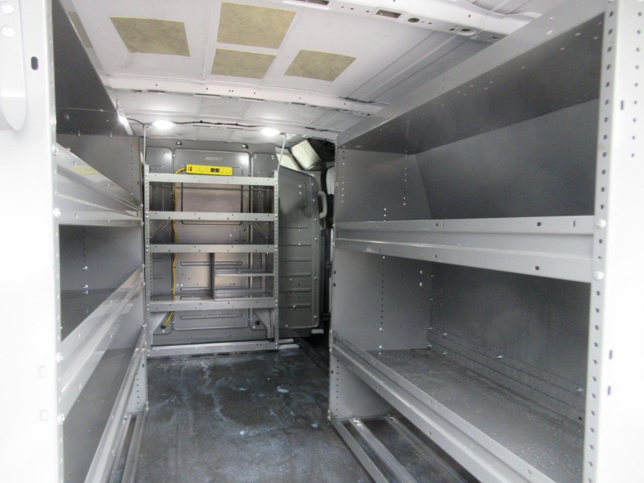 Ford Transit 150 Van Low Roof w/Sliding Pass. 148-in. WB 2021