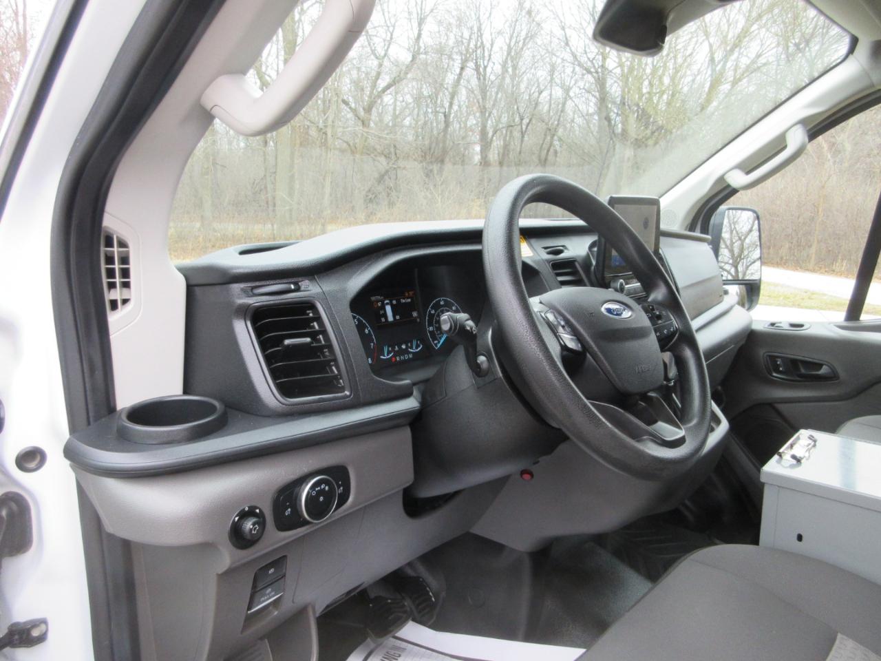 Ford Transit 150 Van Low Roof w/Sliding Pass. 148-in. WB 2021