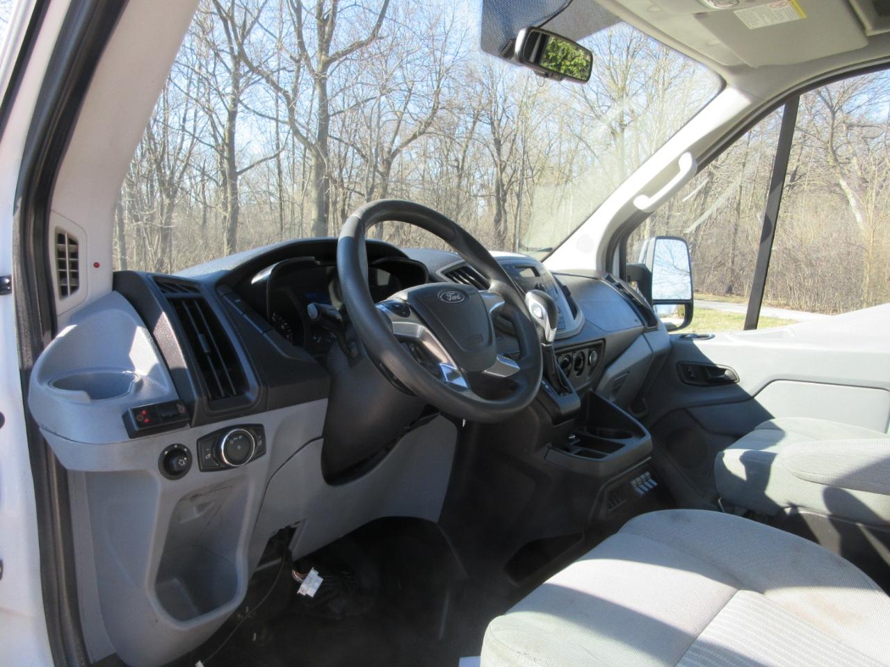 Ford Transit T-350 HD DRW 2016