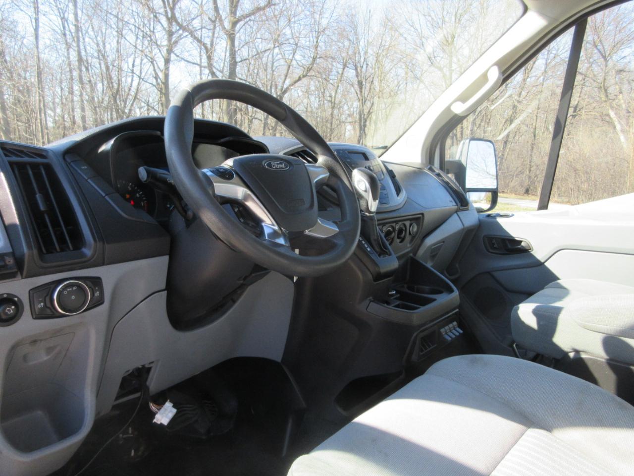 Ford Transit T-350 HD DRW 2016