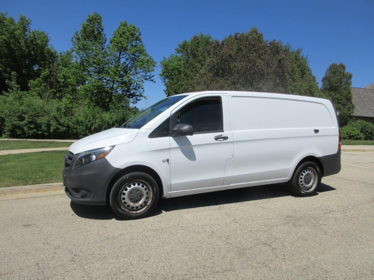 Mercedes-Benz Metris Standard Roof 126" Wheelbase 2019