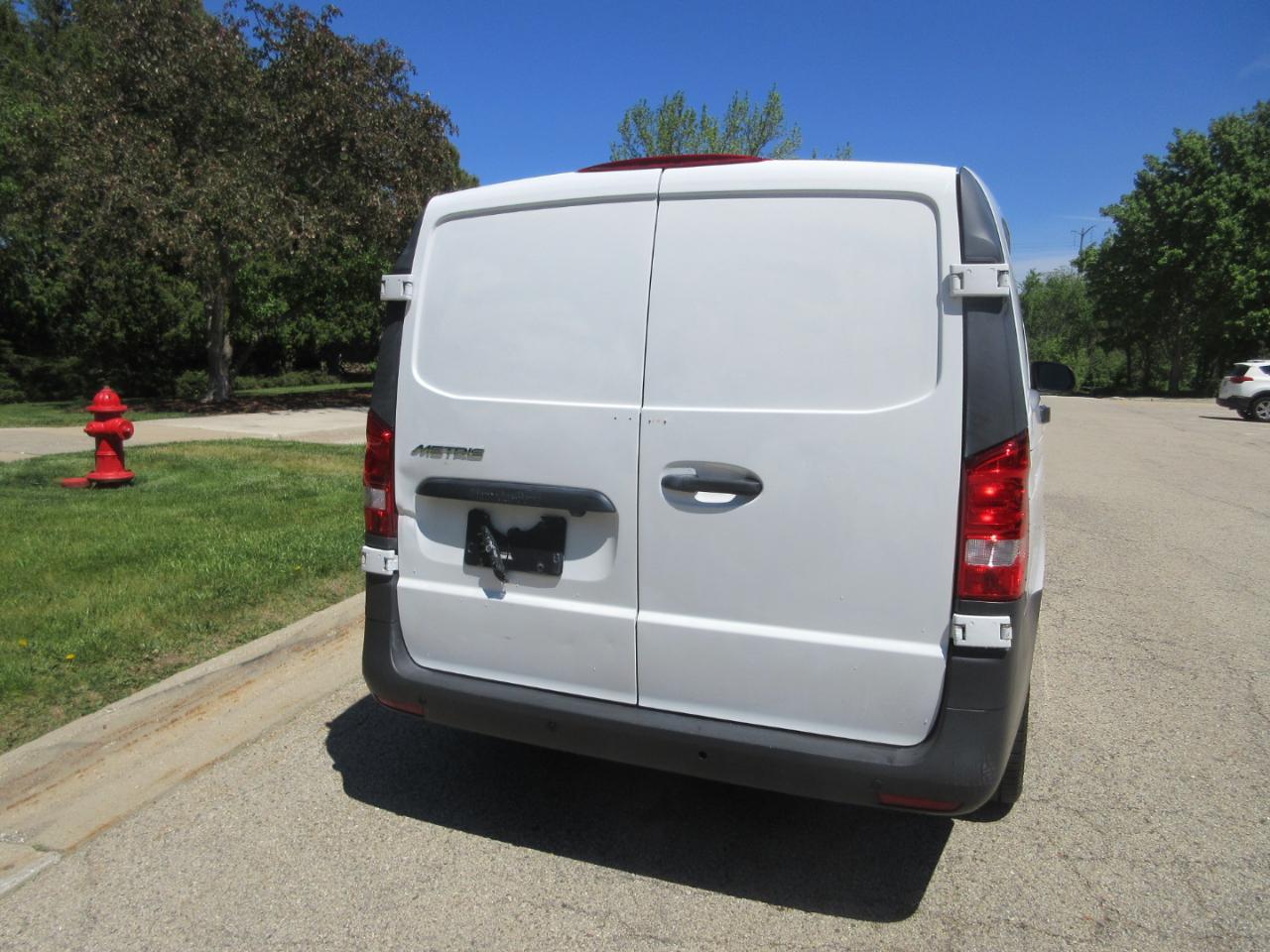 Mercedes-Benz Metris Standard Roof 126" Wheelbase 2019