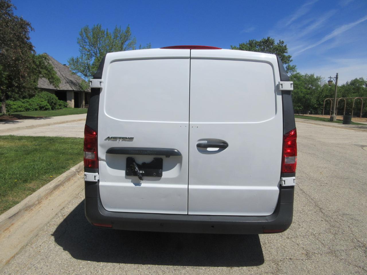 Mercedes-Benz Metris Standard Roof 126" Wheelbase 2019