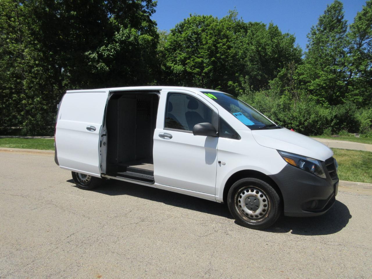 Mercedes-Benz Metris Standard Roof 126" Wheelbase 2019