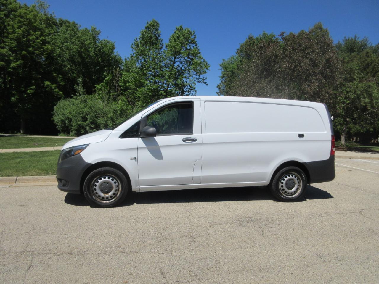 Mercedes-Benz Metris Standard Roof 126" Wheelbase 2019