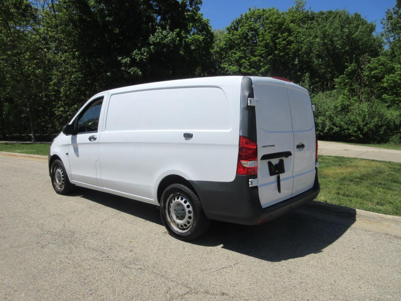 Mercedes-Benz Metris Standard Roof 126" Wheelbase 2019