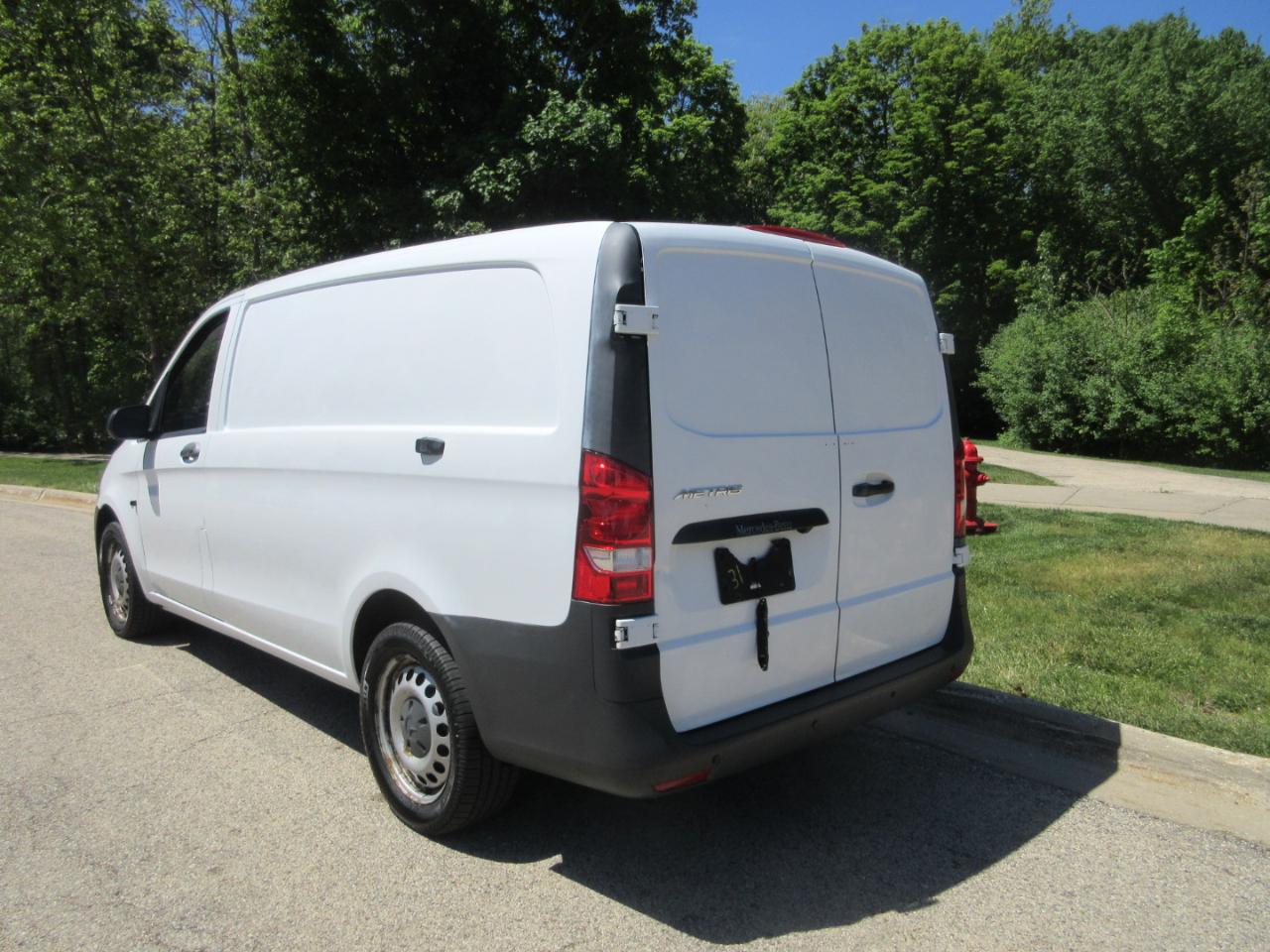 Mercedes-Benz Metris Standard Roof 126" Wheelbase 2019