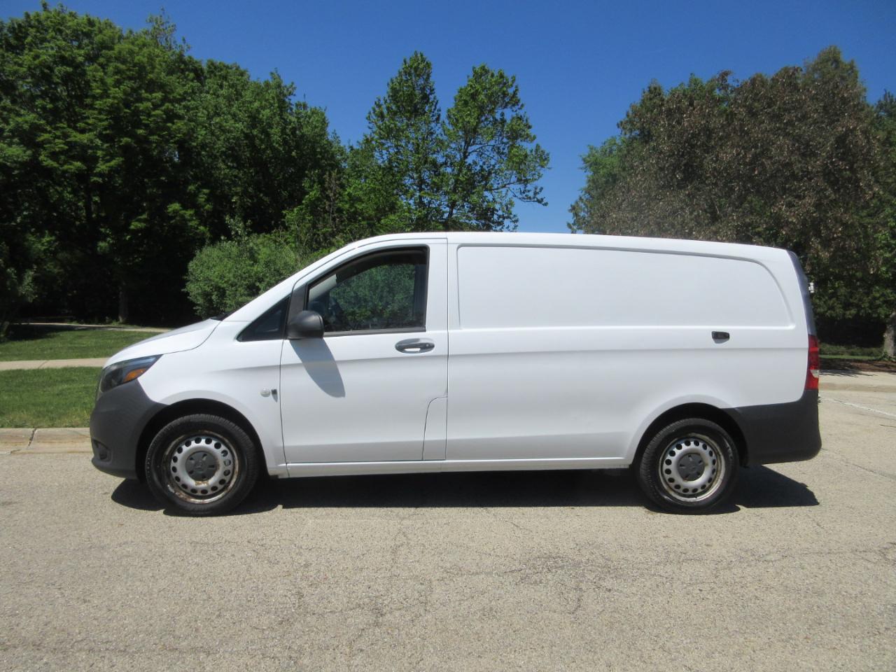 Mercedes-Benz Metris Standard Roof 126" Wheelbase 2019