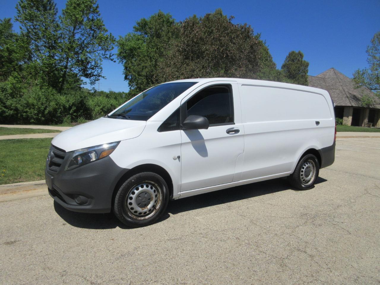 Mercedes-Benz Metris Standard Roof 126" Wheelbase 2019