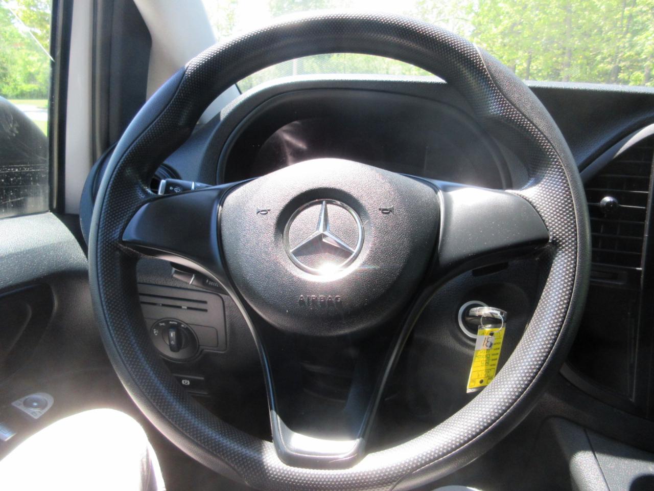 Mercedes-Benz Metris Standard Roof 126" Wheelbase 2019