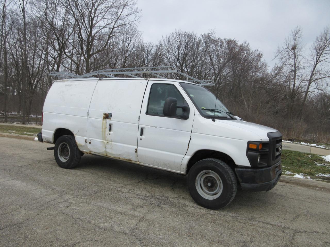 Ford Econoline E-250 2011