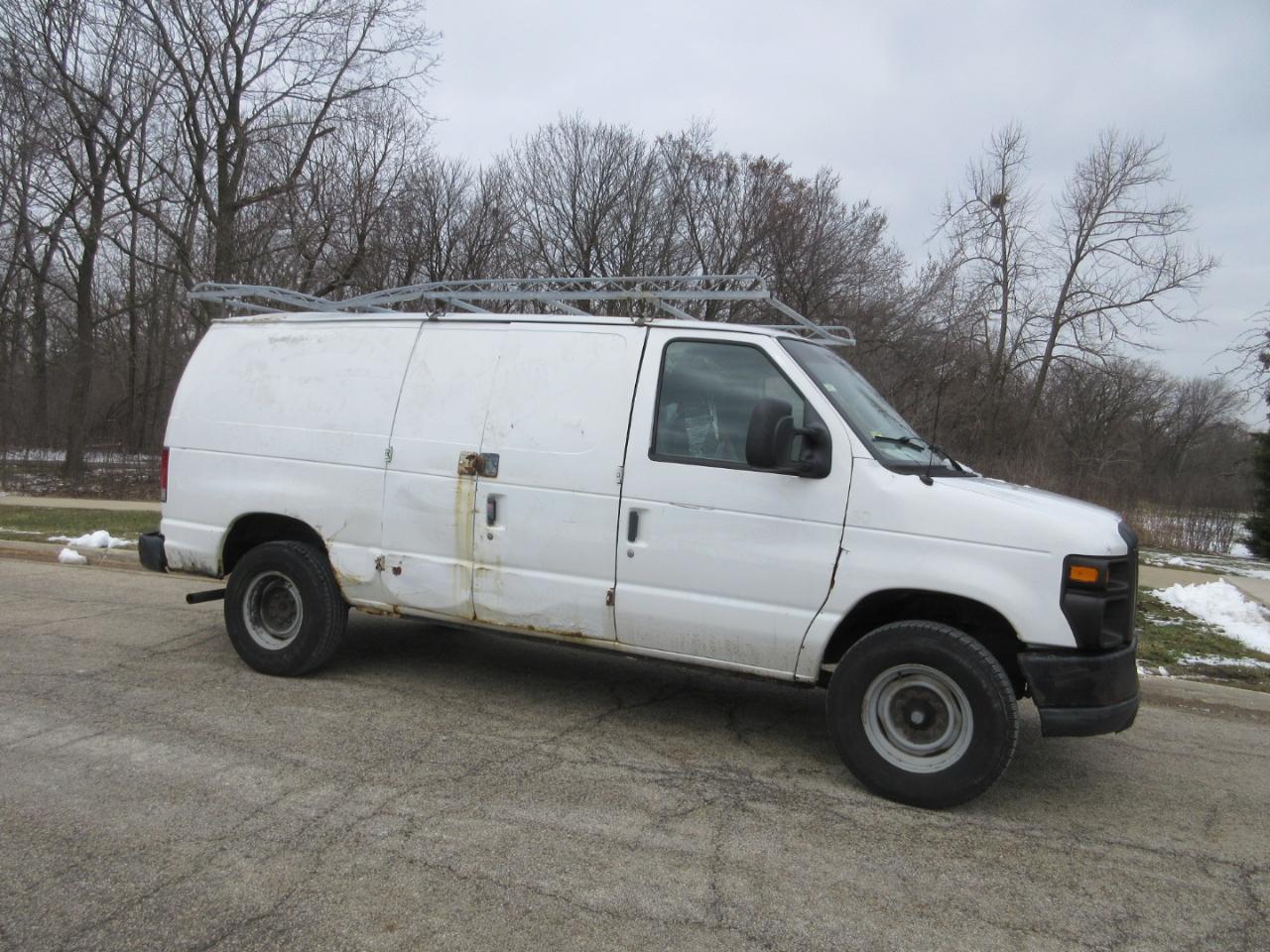 Ford Econoline E-250 2011