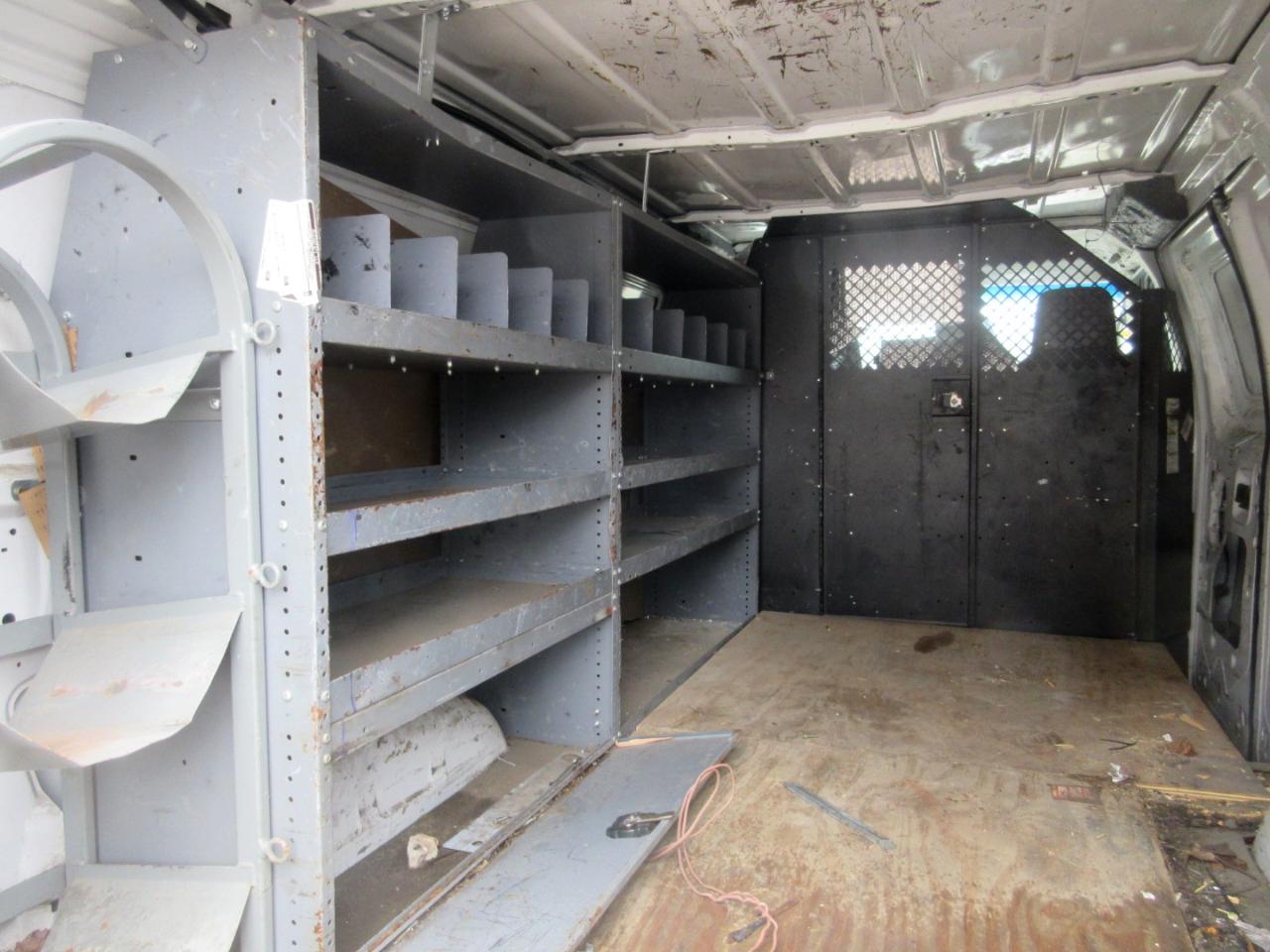 Ford Econoline E-250 2011