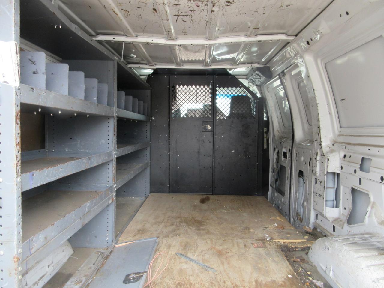 Ford Econoline E-250 2011