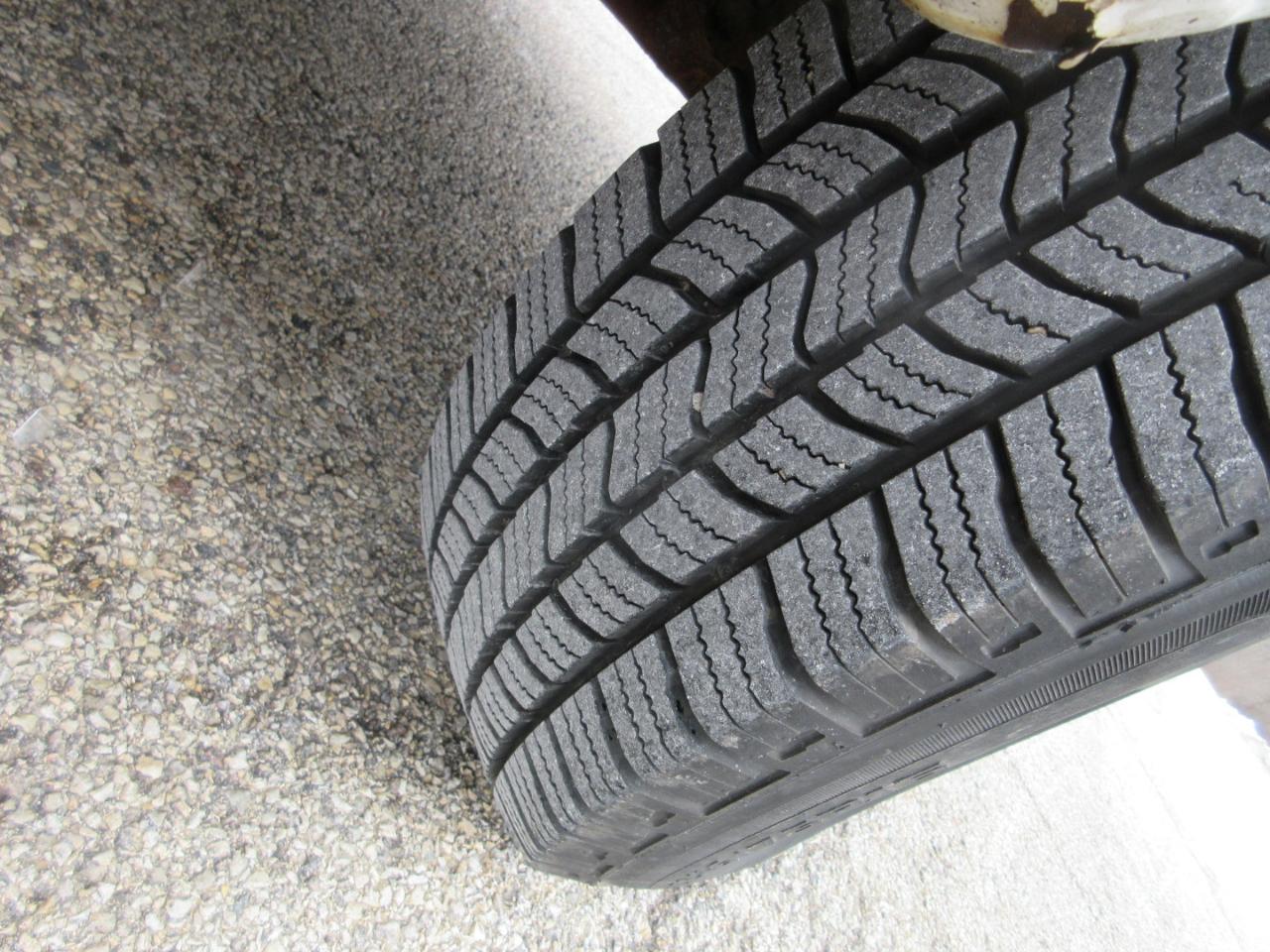 Ford Econoline E-250 2011