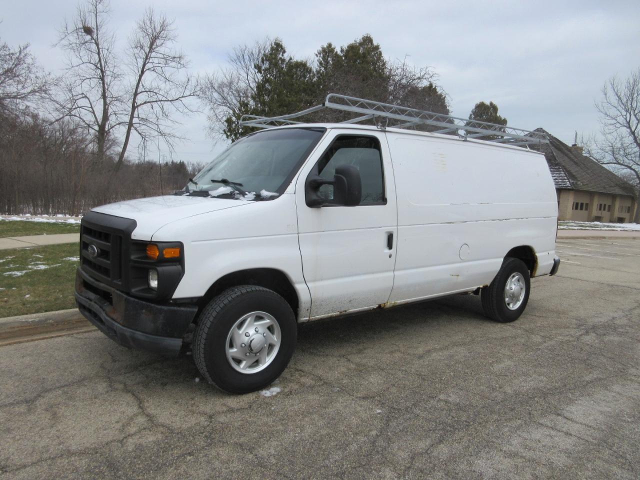 Ford Econoline E-250 2011