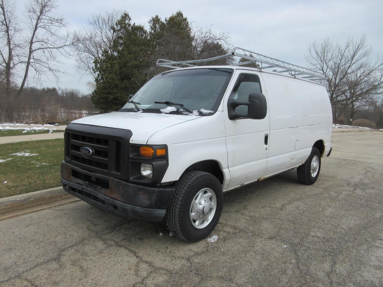 Ford Econoline E-250 2011
