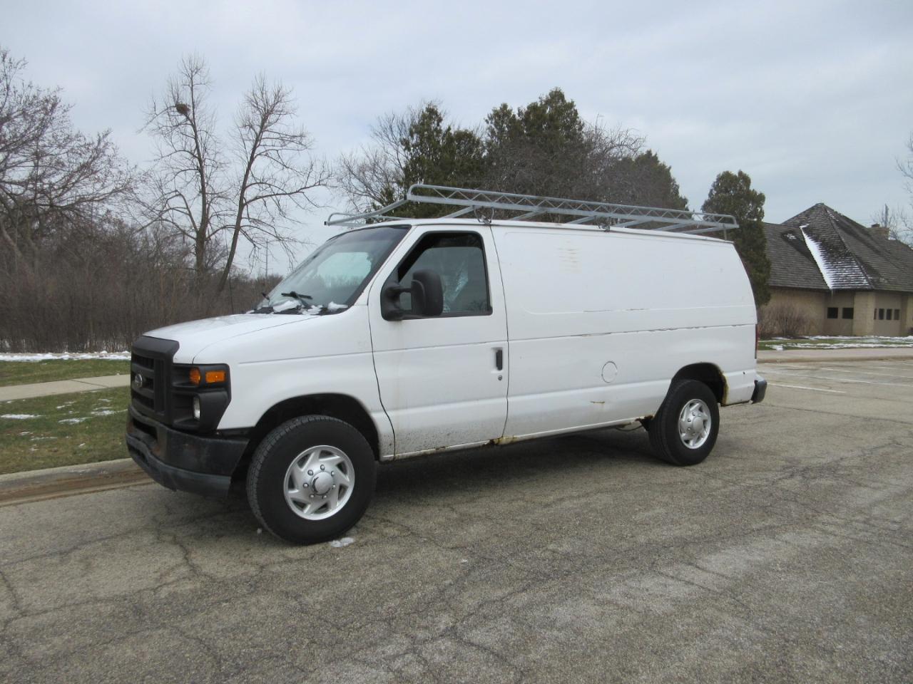 Ford Econoline E-250 2011