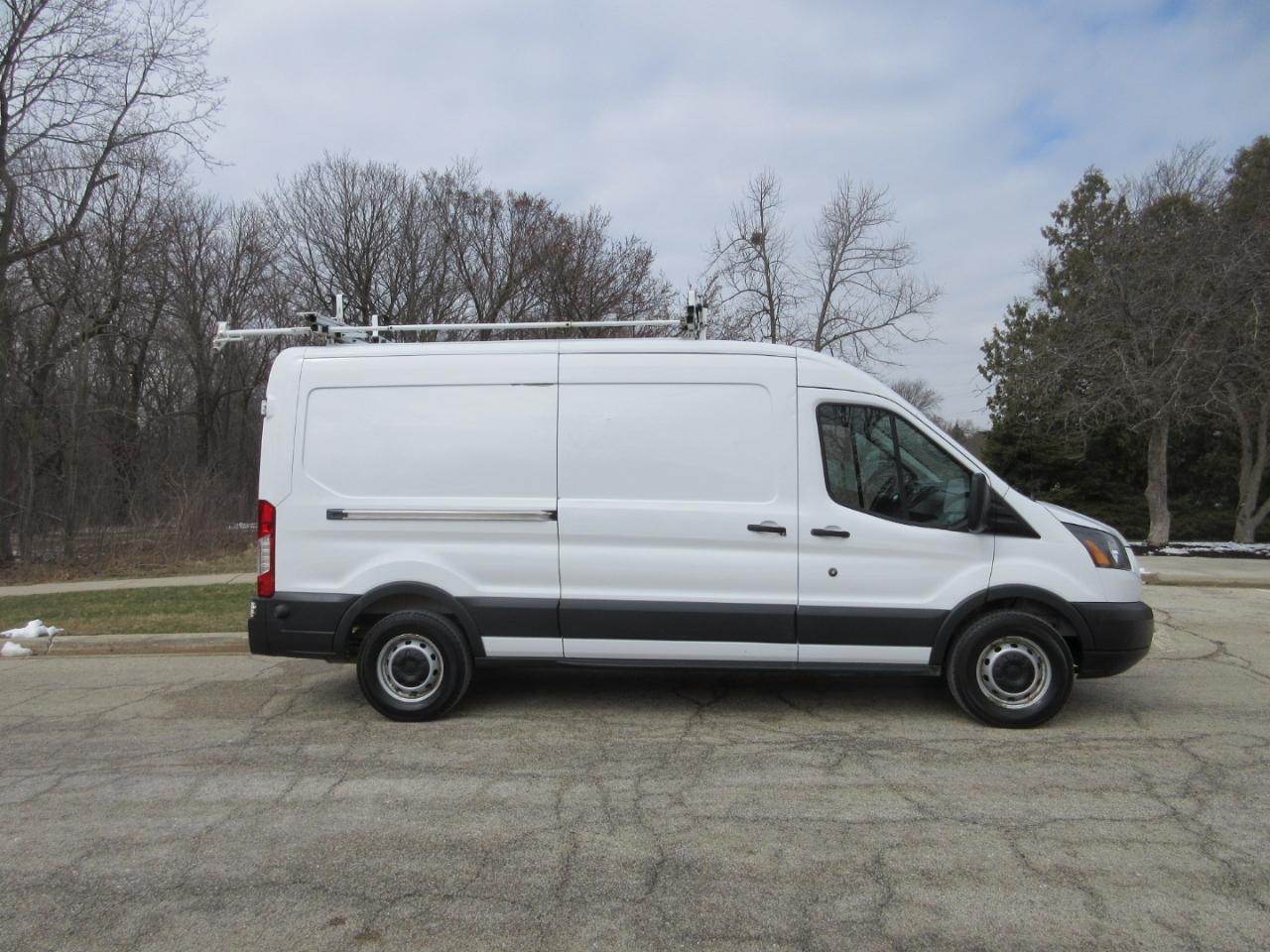 Ford Transit 150 Van Med. Roof w/Sliding Pass. 148-in. WB 2015