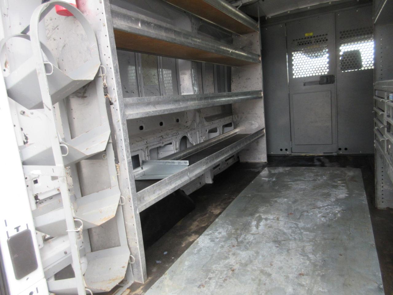 Ford Transit 150 Van Med. Roof w/Sliding Pass. 148-in. WB 2015