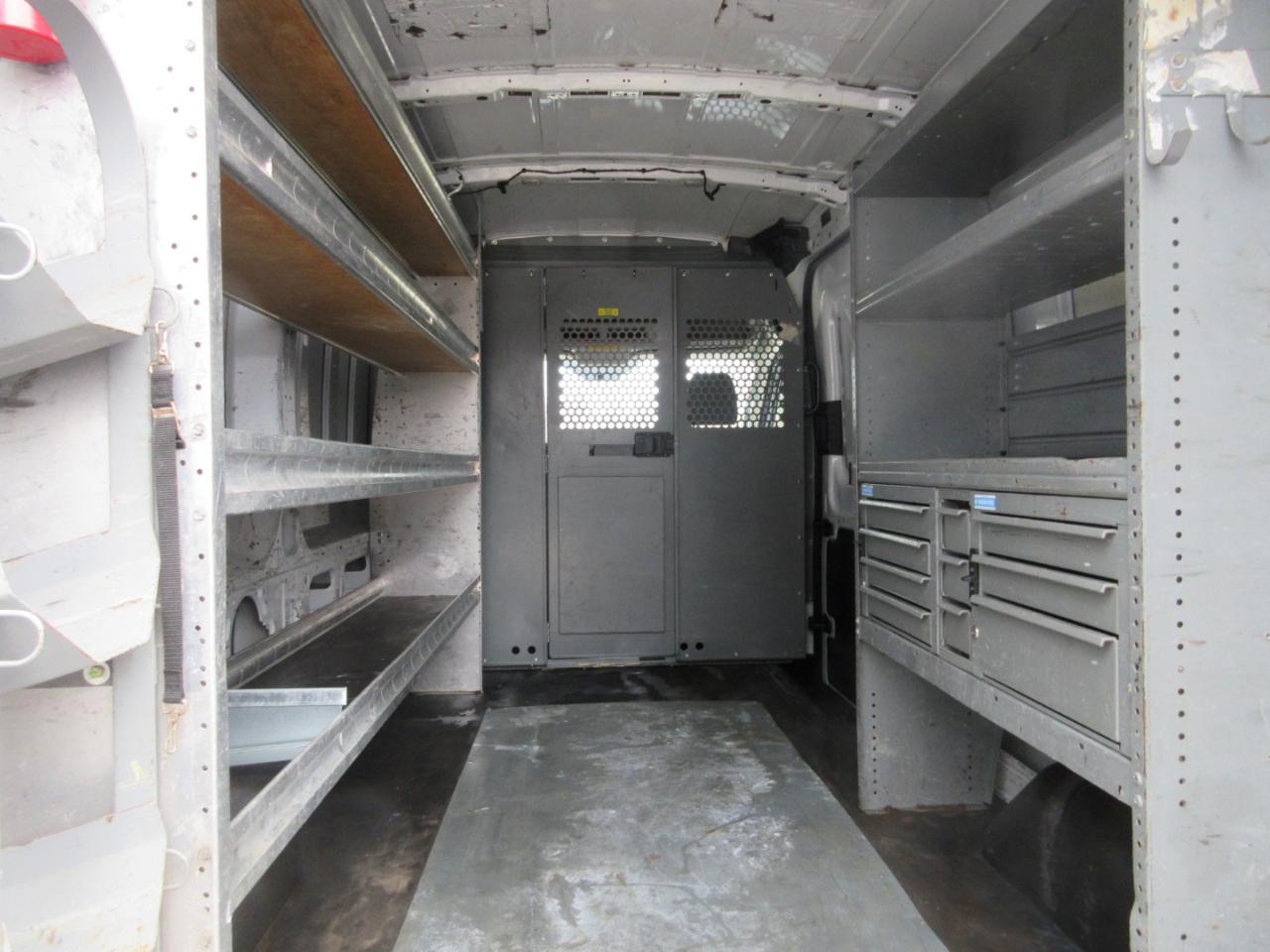 Ford Transit 150 Van Med. Roof w/Sliding Pass. 148-in. WB 2015