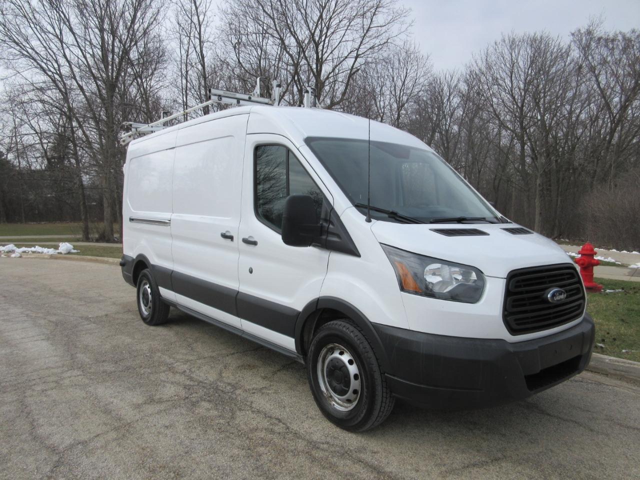 Ford Transit 150 Van Med. Roof w/Sliding Pass. 148-in. WB 2015