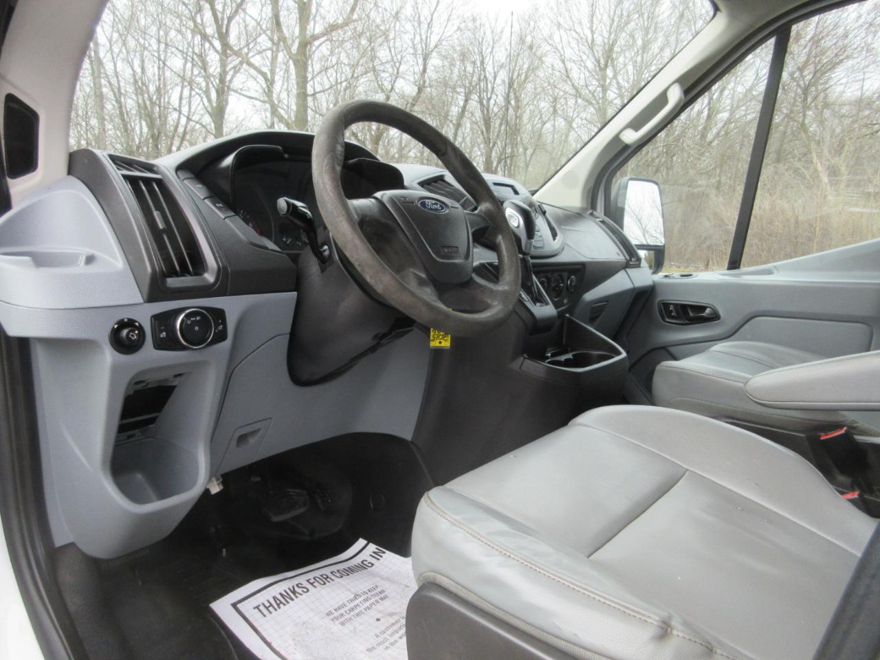 Ford Transit 150 Van Med. Roof w/Sliding Pass. 148-in. WB 2015