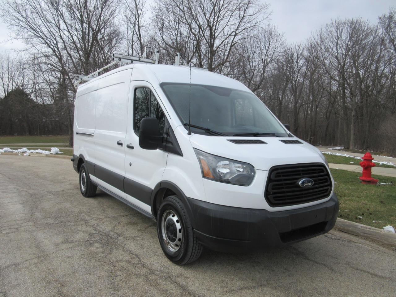Ford Transit 150 Van Med. Roof w/Sliding Pass. 148-in. WB 2015