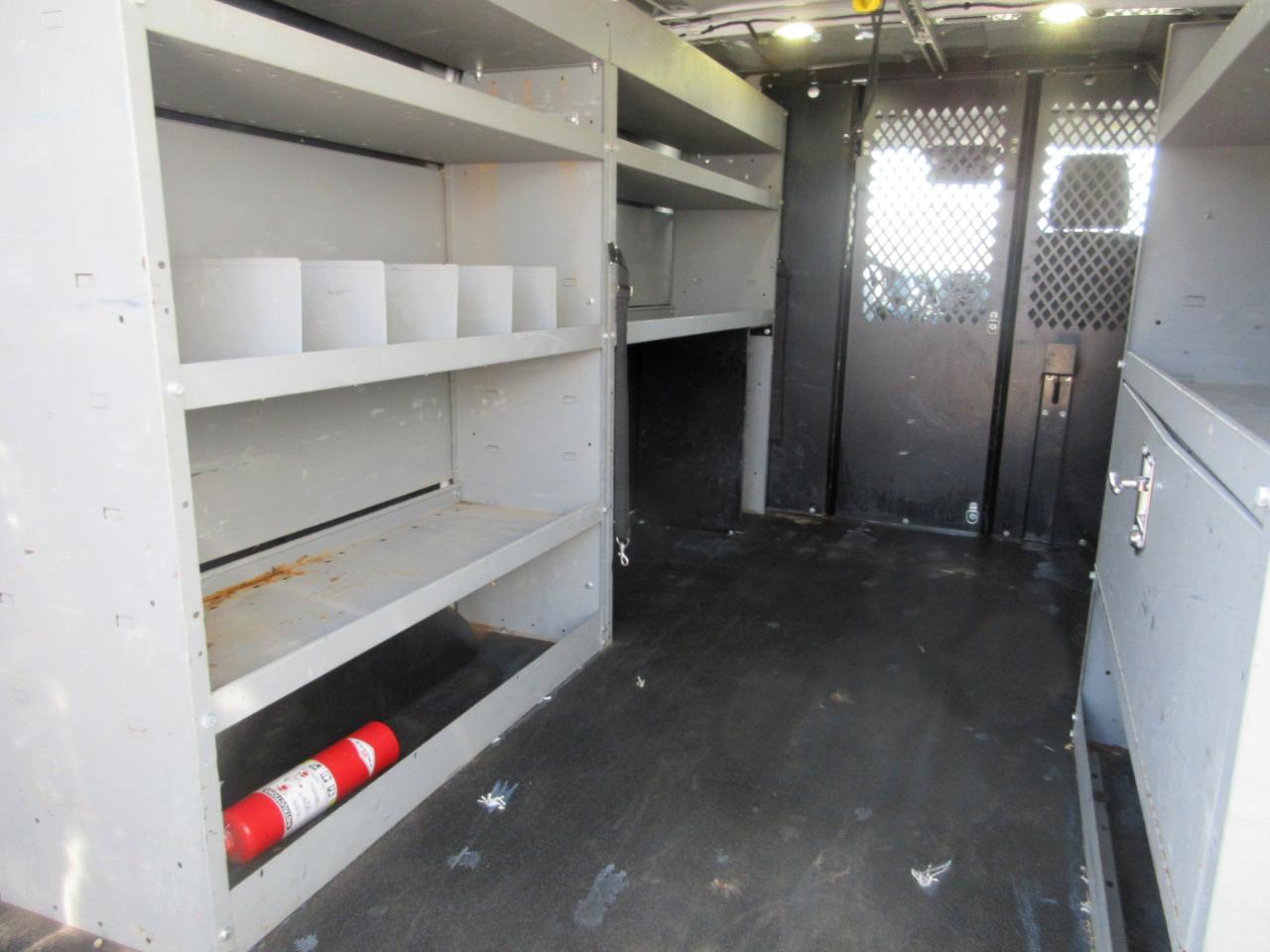 Ford Transit 150 Van Low Roof w/Sliding Pass. 130-in. WB 2017