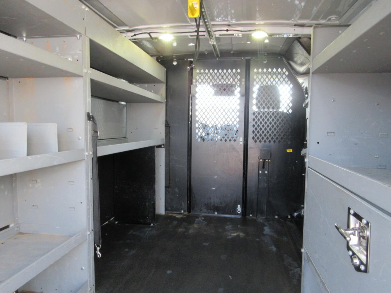 Ford Transit 150 Van Low Roof w/Sliding Pass. 130-in. WB 2017