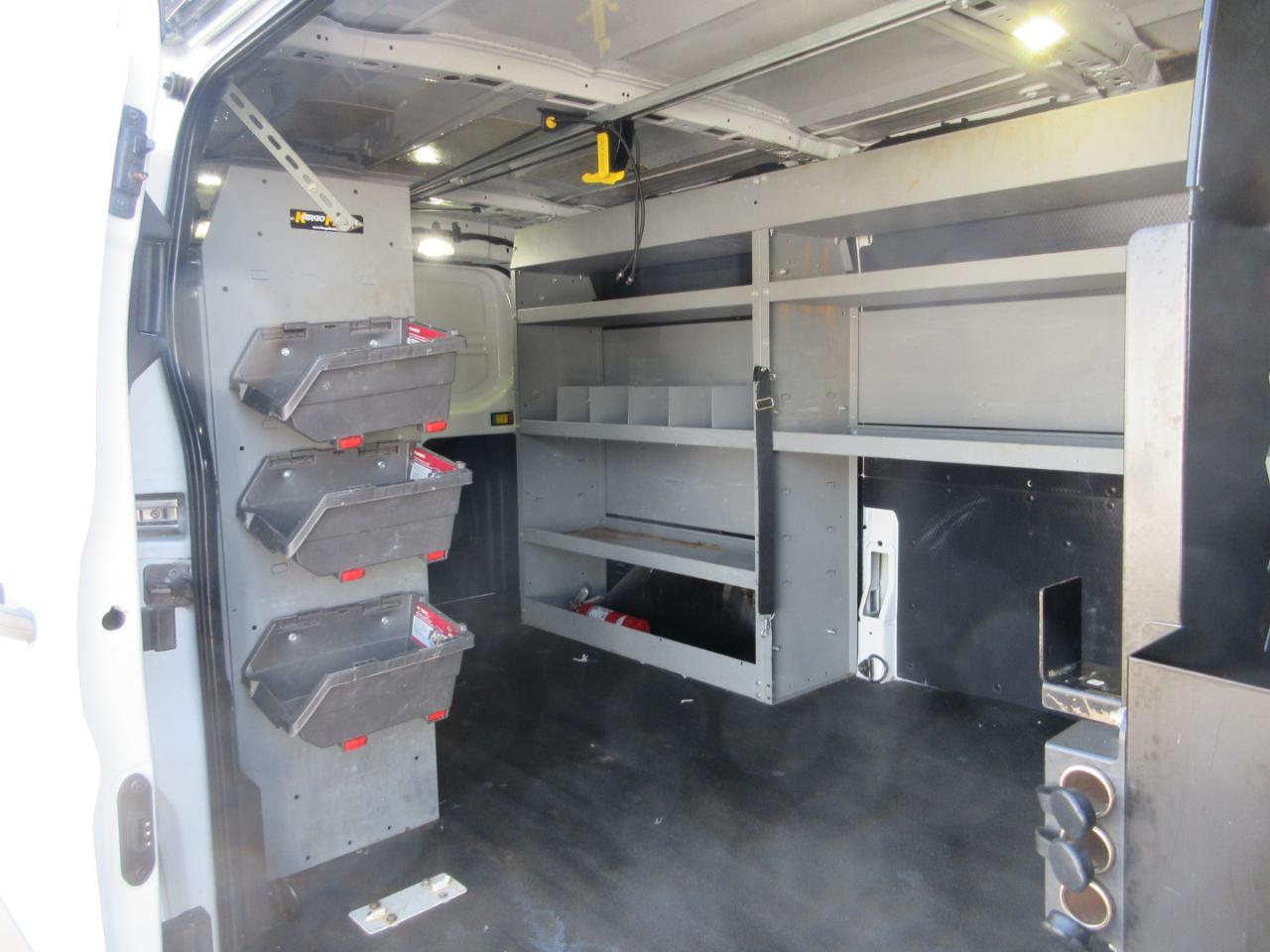 Ford Transit 150 Van Low Roof w/Sliding Pass. 130-in. WB 2017