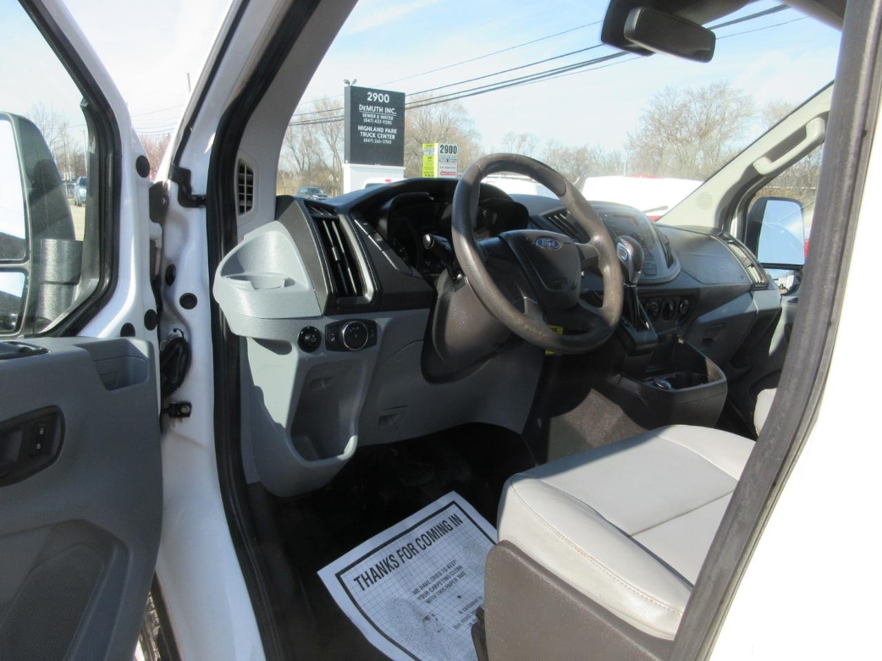 Ford Transit 150 Van Low Roof w/Sliding Pass. 130-in. WB 2017