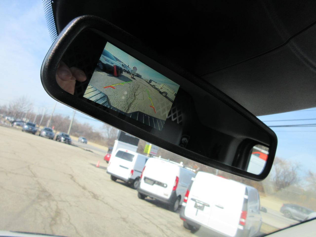 Ford Transit 150 Van Low Roof w/Sliding Pass. 130-in. WB 2017