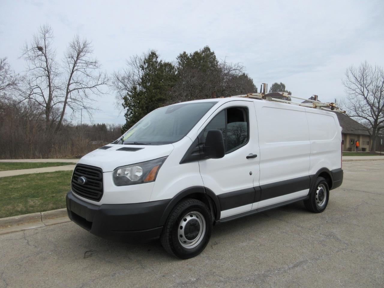 Ford Transit T-150 130" Low Rf 8600 GVWR Sliding RH Dr 2017