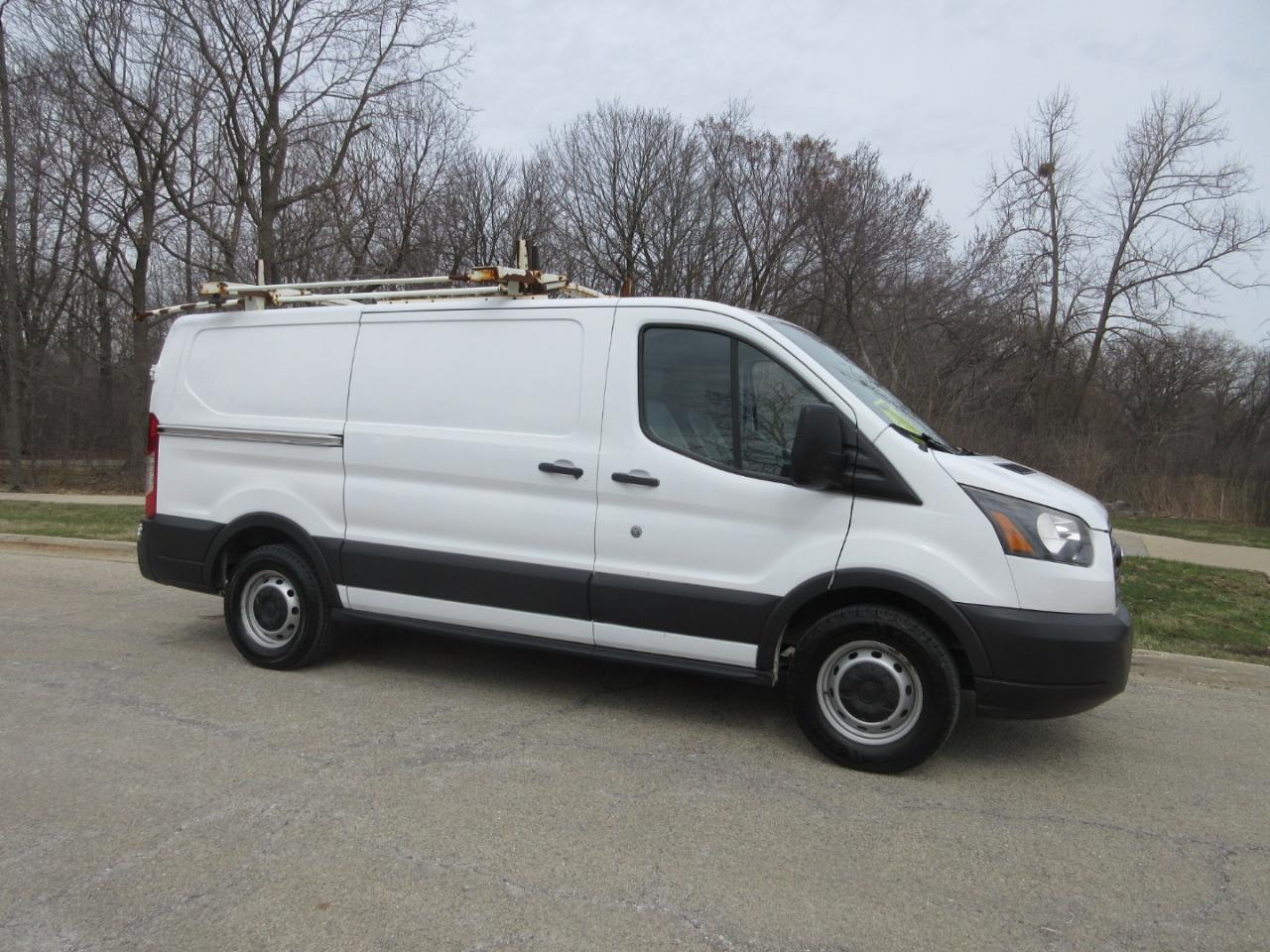 Ford Transit T-150 130" Low Rf 8600 GVWR Sliding RH Dr 2017